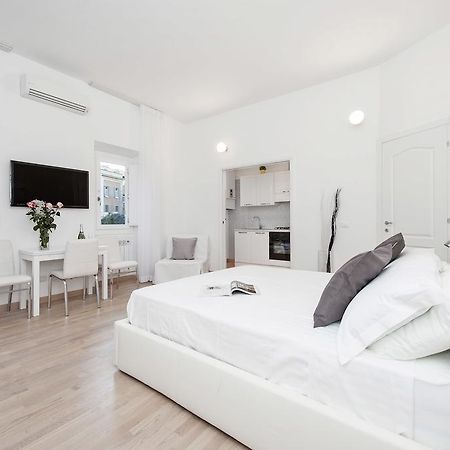 White Flat Colosseo Roma Quarto foto